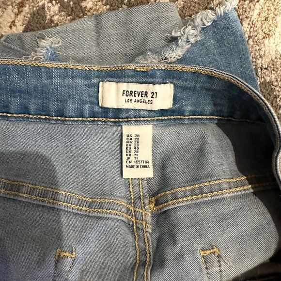 Forever 21 Jean shorts - Picture 2 of 3